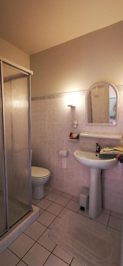 Le Fidele Bed and Breakfast Saint-Chamant Exteriör bild